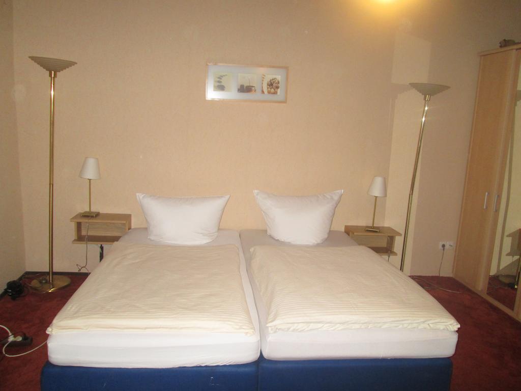 Gruener Baum Nuernberg Brunn Hotel ห้อง รูปภาพ